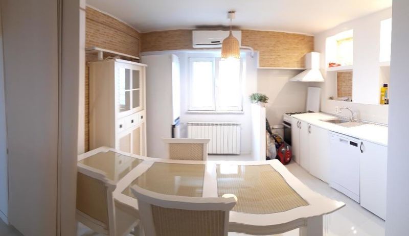 Iancului, 3 minute metrou. Mihai Bravu, stradal,