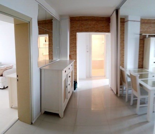 Iancului, 3 minute metrou. Mihai Bravu, stradal,