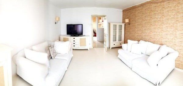 Iancului, 3 minute metrou. Mihai Bravu, stradal,