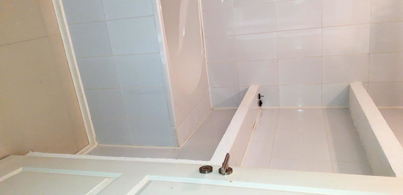 Iancului, 3 minute metrou. Mihai Bravu, stradal,