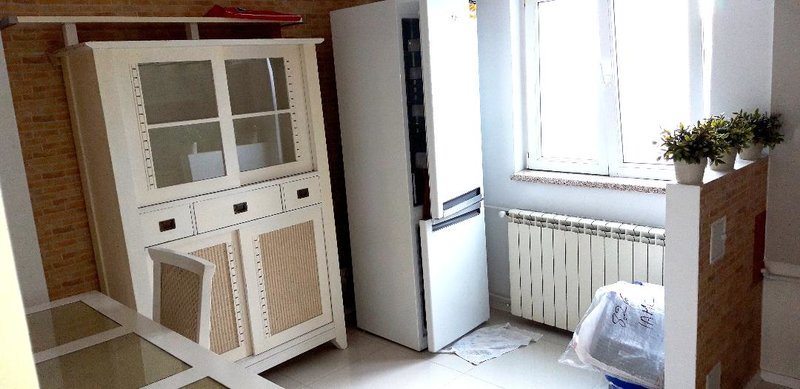 Iancului, 3 minute metrou. Mihai Bravu, stradal,